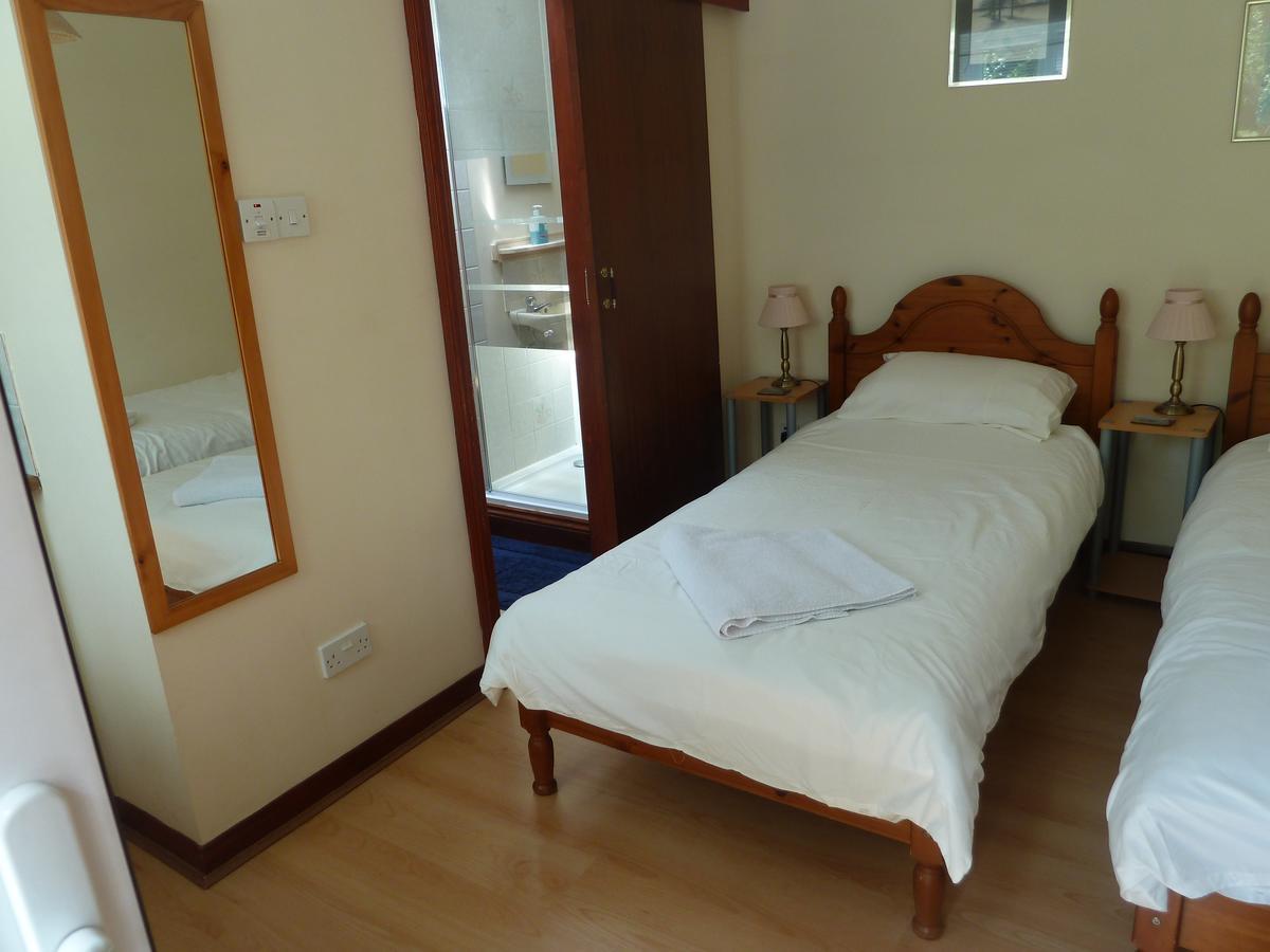 Bed & Breakfast Hillside Self Catering 4*
