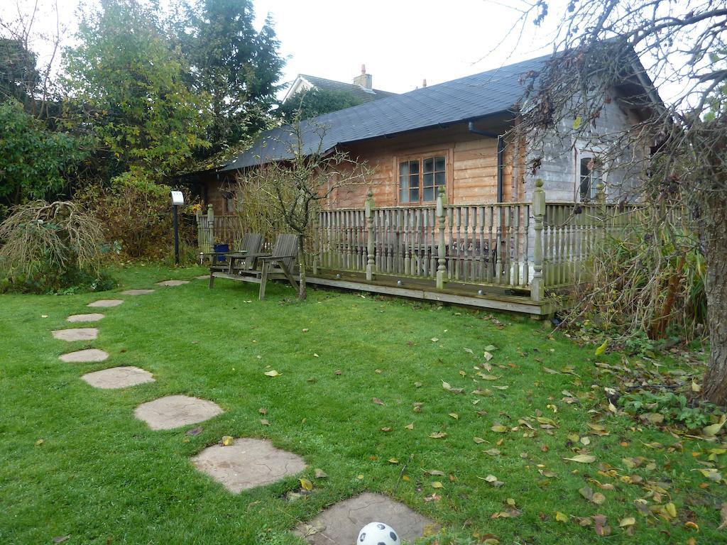 Hillside Self Catering Bed & Breakfast 4*